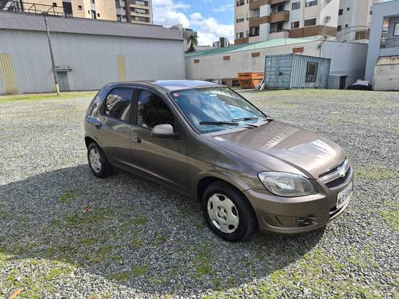 CHEVROLET CELTA 1.0 MPFI ADVANTAGE 8V FLEX 4P MANUAL CHEVROLET CELTA 1.0 MPFI ADVANTAGE 8V FLEX 4P MANUAL